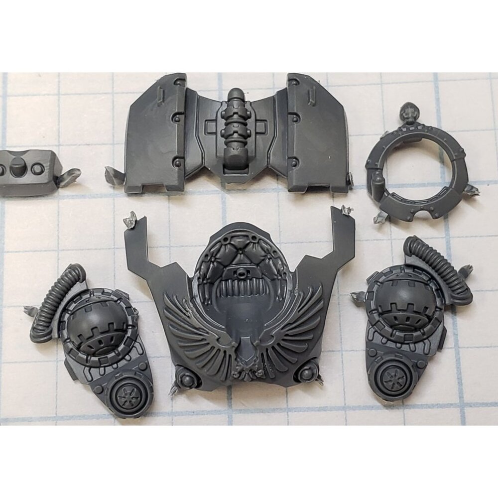 30K Space Marine Bits Saturnine Terminator Squad Armored Torso Legs Feet Set #01 - Picture 5 of 10